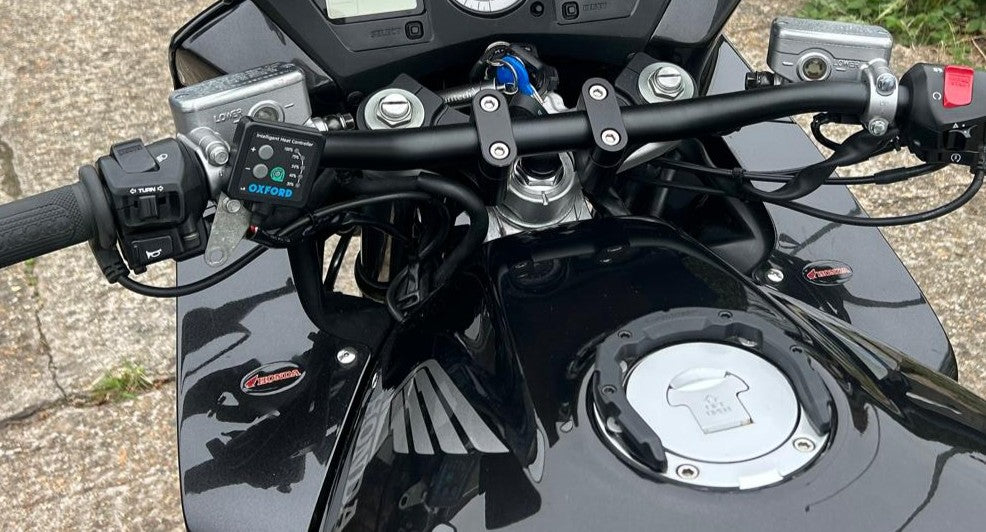 Suzuki RF900 1994 to 1997 Top Yoke Conversion with 43mm diameter forks