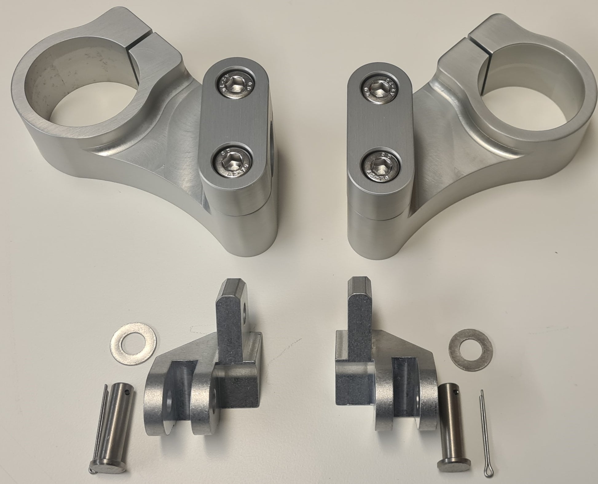 Honda CBR1000F 1987 to 1999 with 41mm Forks Conversion Bracket Comfort Kit